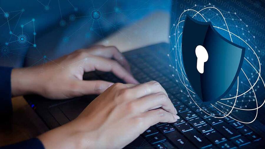 Cyber Awareness Month: सरकार ने लोगों को दी चेतावनी, ऑनलाइन कभी न करें ये गलती Online-Fraud
