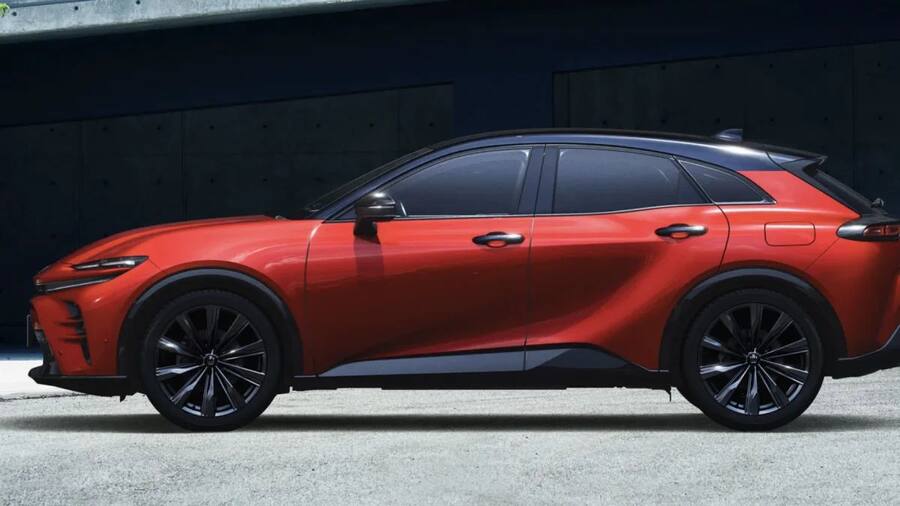 Toyota Crown Sport SUV से उठा पर्दा, डिजाइन देख उड़ जाएंगे होश Toyota