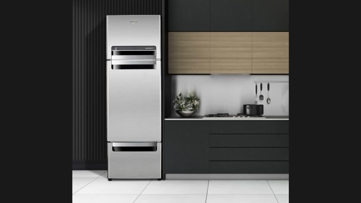Triple Door Fridge Under 30000 डबल डोर हुए पुराने, घर ले आएं सस्ते