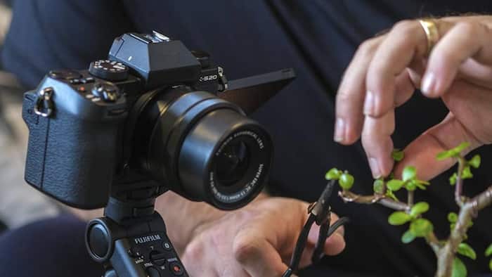 DSLR camera
