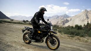 Royal Enfield Himalayan 452 हुई लॉन्च, जानें कीमत और फीचर्स