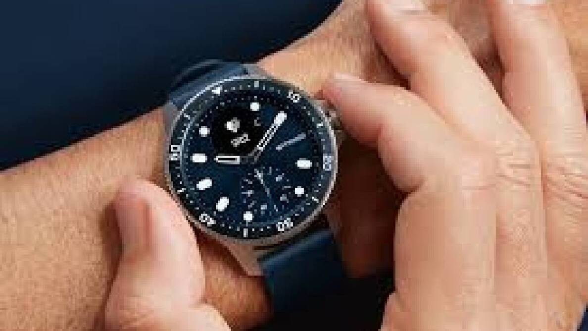 Amazon Great Indian Festival 2023 sale: Top deals on hybrid smartwatches