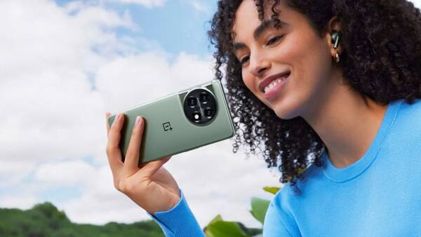 OnePlus 12 इस दिन होगा लॉन्च, कर्व्ड डिस्प्ले के साथ मिलेगा पावरफुल प्रोसेसर ONEPLUS 11