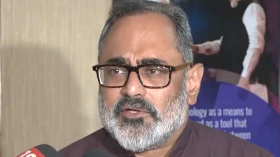Deepfake पर सरकार का बड़ा कदम, सोशल मीडिया यूजर्स को मिलेगी राहत Rajeev