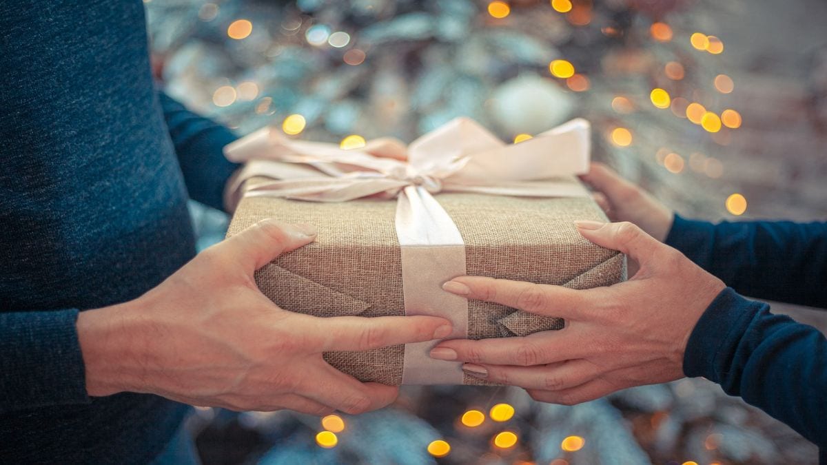 Amazon finds: Top 5 wedding gift ideas under Rs 15,000