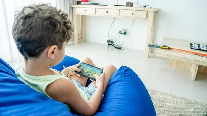 Kids aged 16 or under should need parents' approval, says Meta.