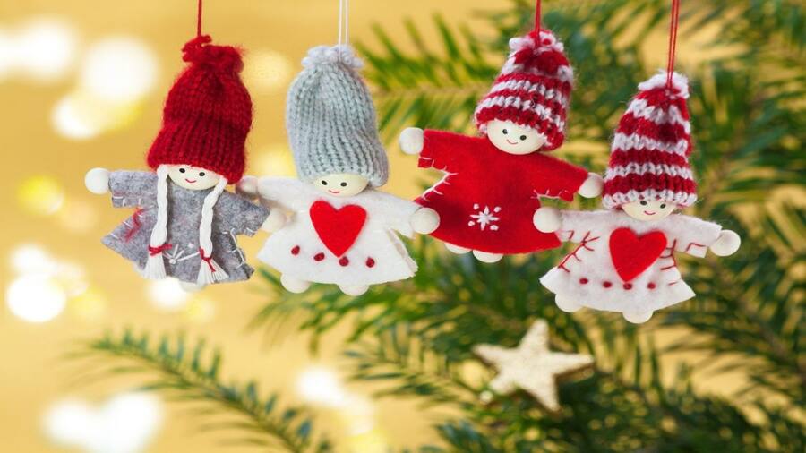 Amazon finds: 5 tech products you need for your Christmas party Amazon Deals