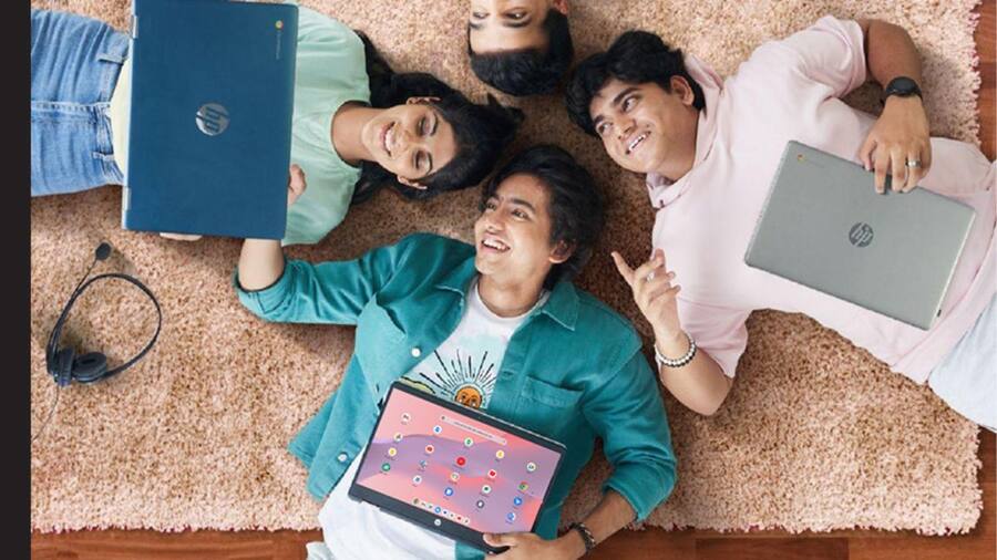 Amazon Deals: 2in1 लैपटॉप पर बंपर छूट, सस्ते में खरीदने का मौका HP (17)