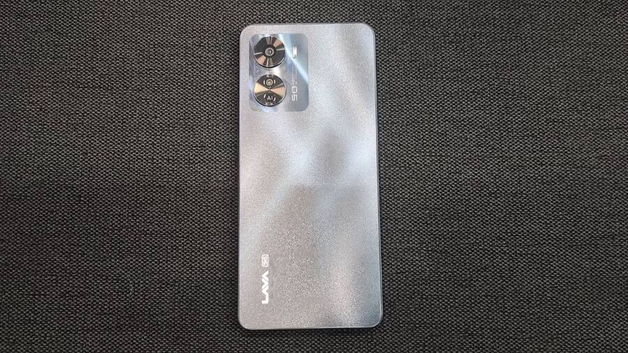 Lava Blaze Pro 5G Review: सस्ते देसी 5G स्मार्टफोन में है कितना दम? Lava Blaze Pro 5G