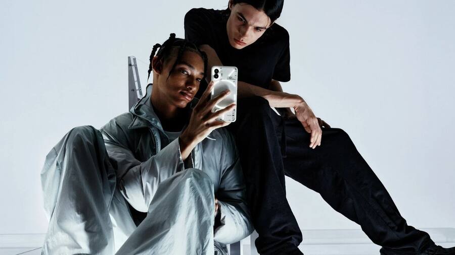 Nothing Phone (2) selfie camera