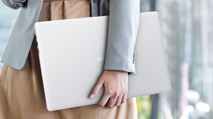 Honor MagicBook X16 2024