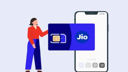 Jio launches new international roaming packs starting at Rs 898: Check details