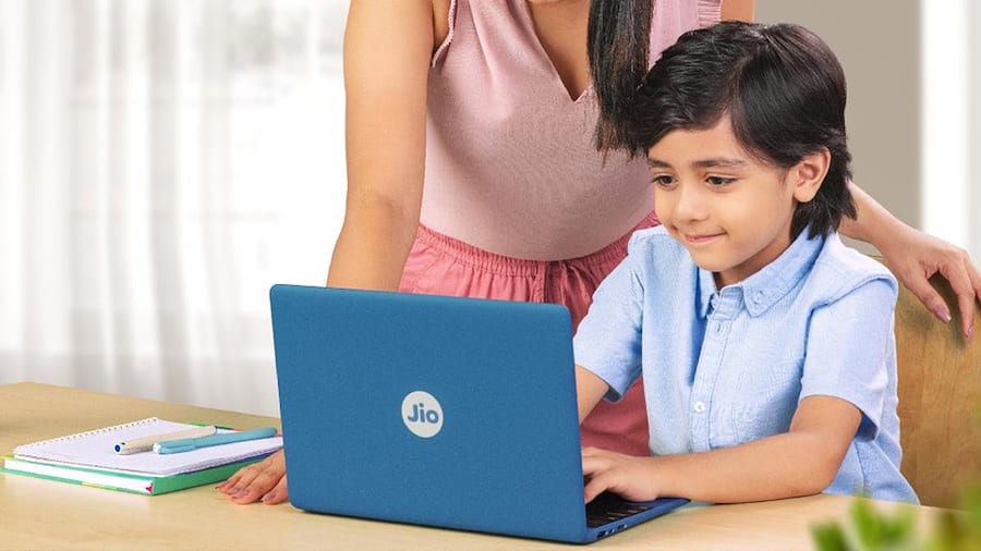 Amazon Deals: Top laptops under Rs 20,000 JioBook 1