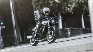 Kawasaki Eliminator भारत में हुई लॉन्च, जानें कीमत से लेकर फीचर तक सबकुछ