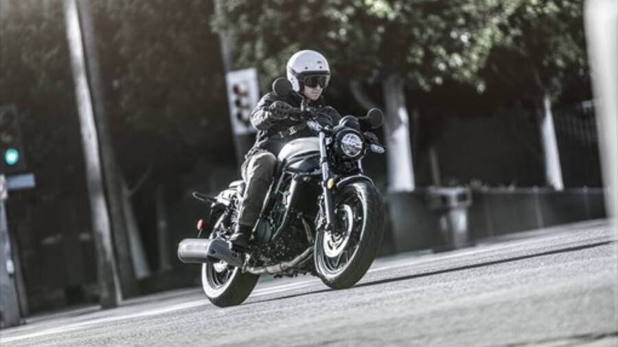 Kawasaki Eliminator भारत में हुई लॉन्च, जानें कीमत से लेकर फीचर तक सबकुछ Kawasaki Eliminator