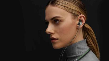 Amazon Republic Day Sale: Top deals on neckbands under Rs 1000