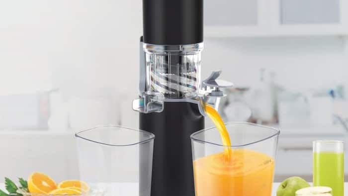 Amazon is offering big discounts on juicers and smoothie makers.
