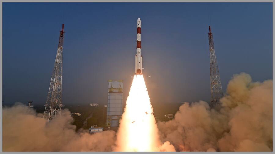 ISRO ने नए साल के पहले दिन XPoSat सैटेलाइट की लॉन्च, जुटाएगी ब्लैक होल से जुड़ी जानकारी rocket
