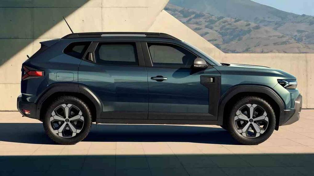 2024 Renault Duster side