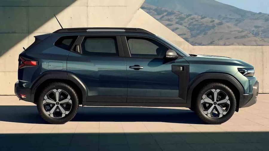 2024 Renault Duster side