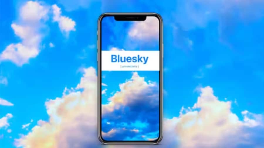 Bluesky अब सभी लोग कर पाएंगे यूज, X (Twitter) को मिलेगी जोरदार टक्कर Bluesky