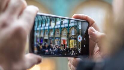 Amazon finds: Top camera phones under Rs 30,000