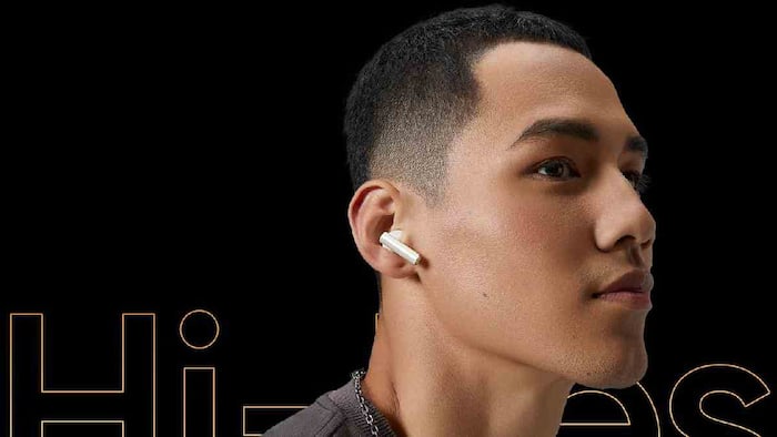 Earbuds