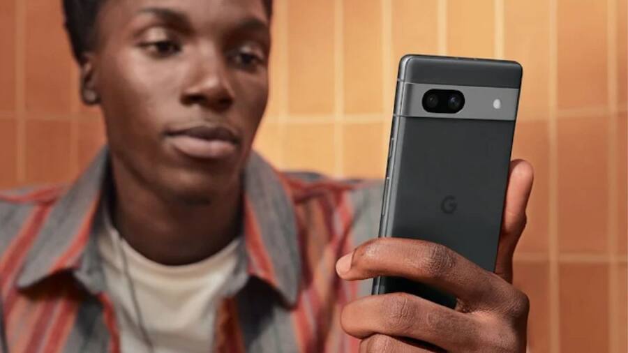 Google Pixel 7a Selfie camera