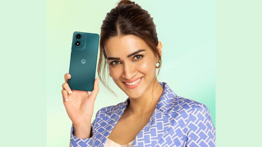 Moto G04 फोन 16GB RAM के साथ भारत में लॉन्च, कीमत सिर्फ 6249 रुपये Moto G04