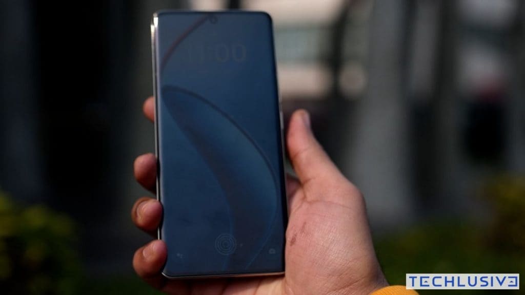 Image showing Realme 12 Pro display outdoors under direct sunlight