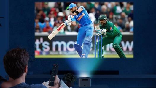 Amazon Offer on Projectors: सिर्फ 7,499 रुपये का ये डिवाइस, घर में देगा 200 इंच स्क्रीन टीवी का मजा