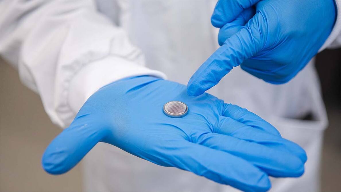 New reusable water batteries are long-lasting and fireproof, Good Lithium-ion alternative?