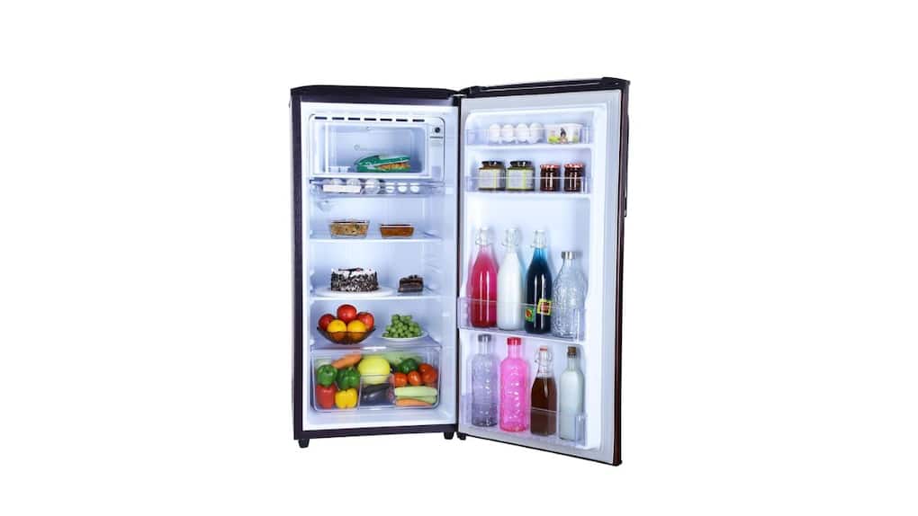 Amazon is selling popular refrigerators at big discounts right now.