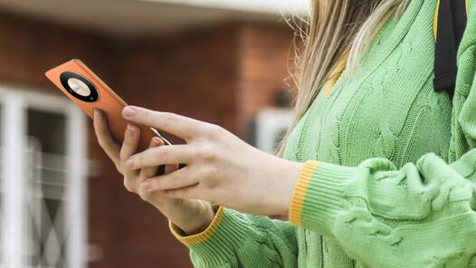 Honor X9b: लॉन्च से पहले फोन का कैमरा हुआ रिवील, कीमत भी हुई लीक