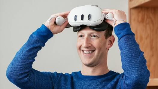 Mark Zuckerberg reviews Apple Vision Pro, then says Quest 3 is better