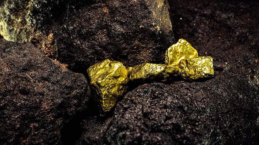 Scientists extract Gold from smartphone components using whey protein Gold from smartphones
