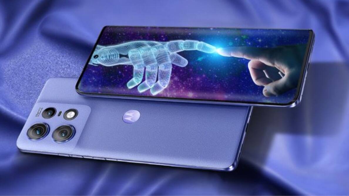 Motorola Edge 50 Pro फोन की पहली सेल आज, मिलेंगी क्रेजी डील व ऑफर्स