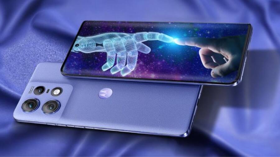 Motorola Edge 50 Pro फोन की पहली सेल आज, मिलेंगी क्रेजी डील व ऑफर्स Motorola Edge 50 Pro
