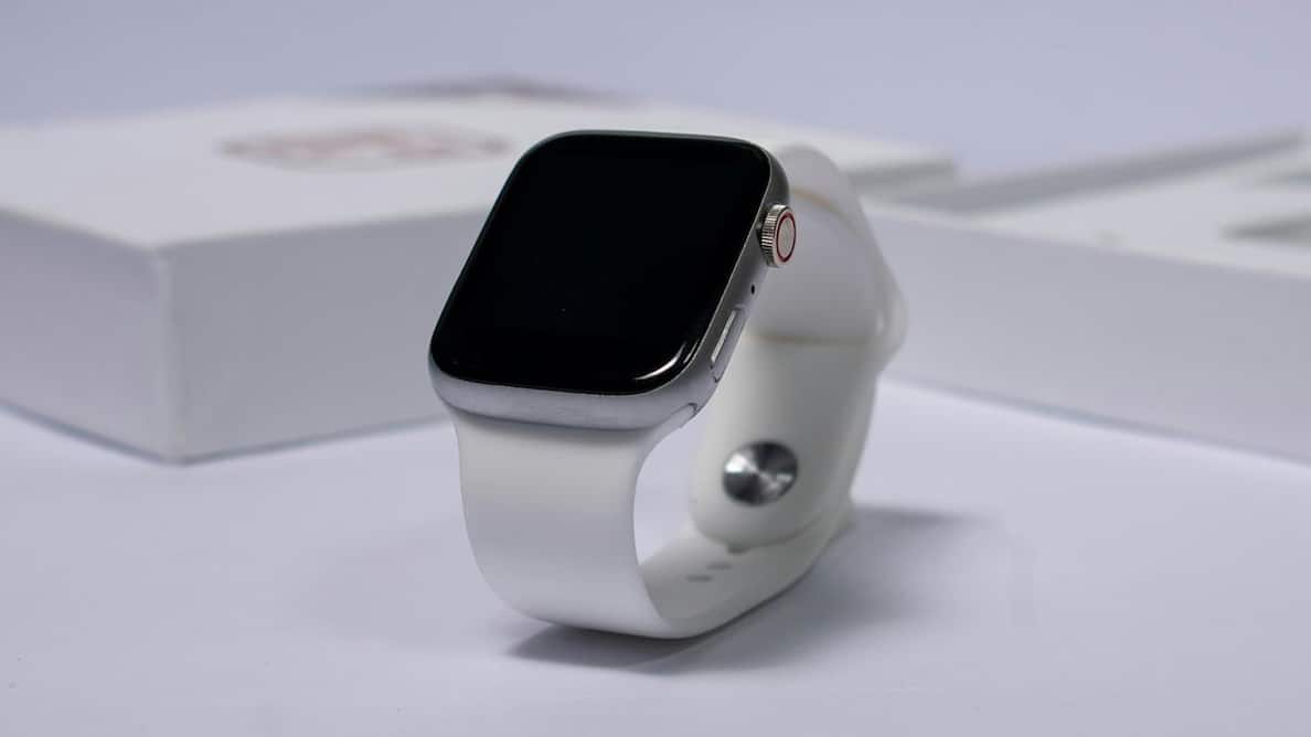 Amazon deals: Top smartwatches with Bluetooth calling from Rs 999