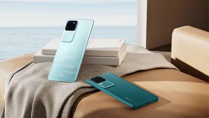 50MP कैमरा, 5000mAh बैटरी और 12GB RAM के साथ आया Vivo V30 Pro, देखें फर्स्ट लुक