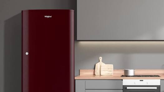 Amazon Offers: सिंगल डोर फ्रिज पर मिल रहे ताबड़तोड़ ऑफर, कम दाम में ले जाएं घर