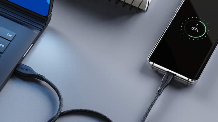 Amazon is offering top-selling USB-C cable at discounted prices.