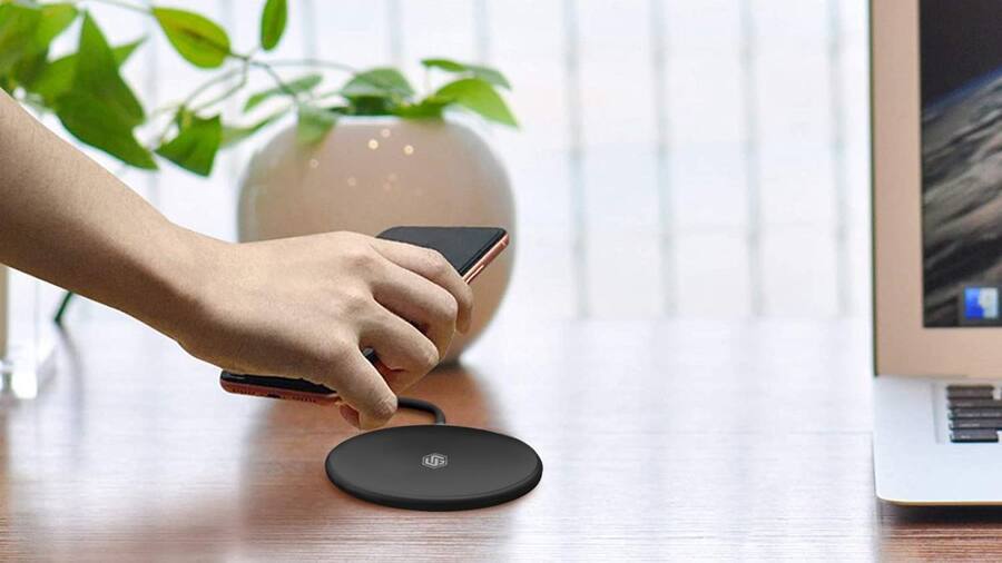 Amazon deals: Top wireless chargers under Rs 1,000 Amazon is offering wireless chargers at discounted prices.