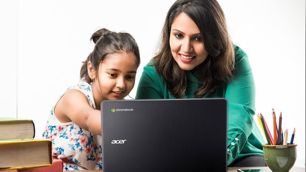 Amazon is offering big discounts on Chromebooks right now.