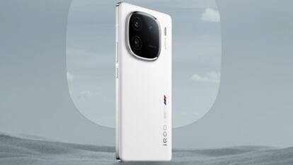 16GB RAM, 5000mAh बैटरी और 50MP कैमरा वाले iQOO 12 5G पर छूट, जानें ऑफर्स