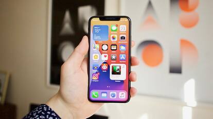 Apple now lets iPhone users download apps from websites, but there's a catch