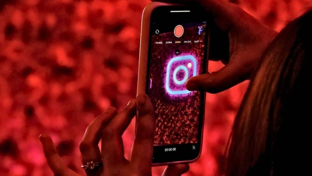 Instagram offers users the facility to change usernames.