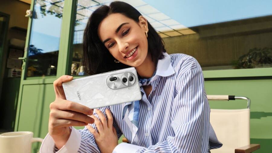 OPPO Reno11 Pro 5G Selfie Camera