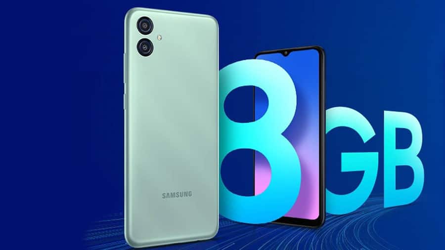 Samsung Galaxy M04 - Rs 7,999