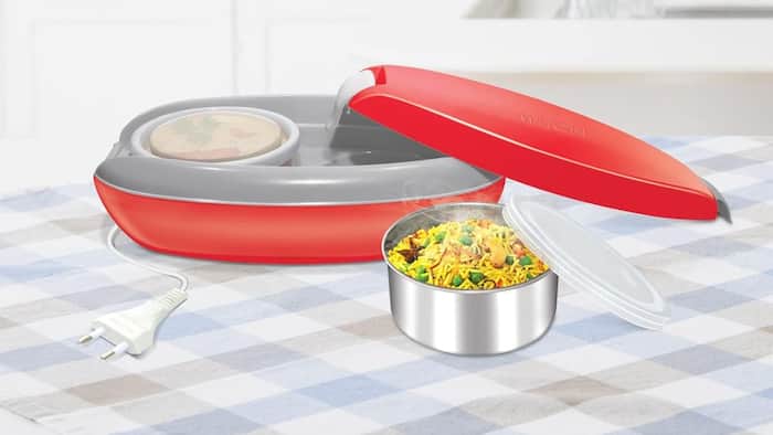 Amazon is offering electric tiffin boxes at discounted prices.